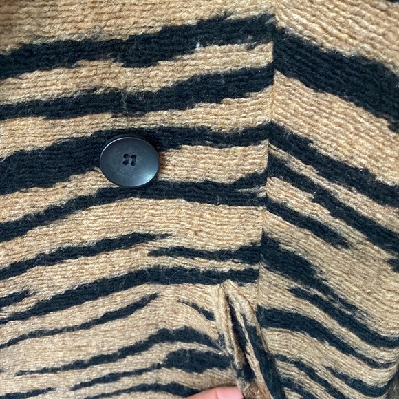 Stradivarius Brown Zebra Print Coat - Picture 7 of 15